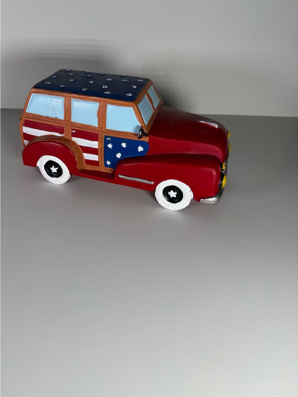 USA AMERICAN FLAG RETRO Vintage Woody Station Wagon Summer Decor Tabletop SHELF